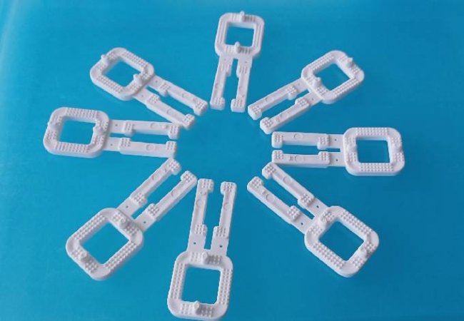 กิ้บรัดพลาสติก