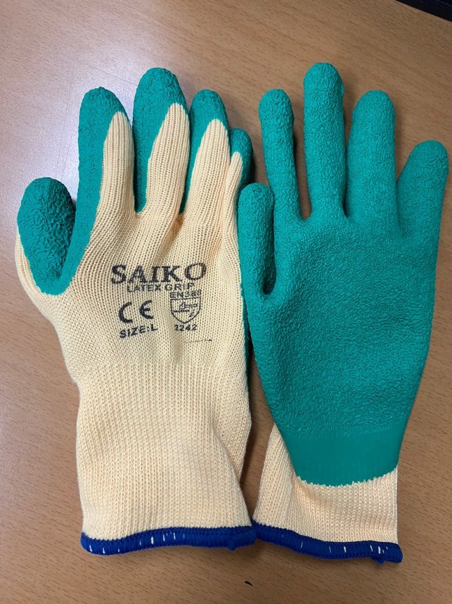 ถุงมือเคลือบยางสีเขียว SAIKO
